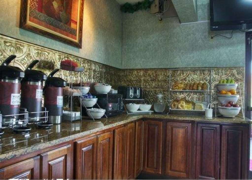 Comfort Suites Danville Restoran fotoğraf